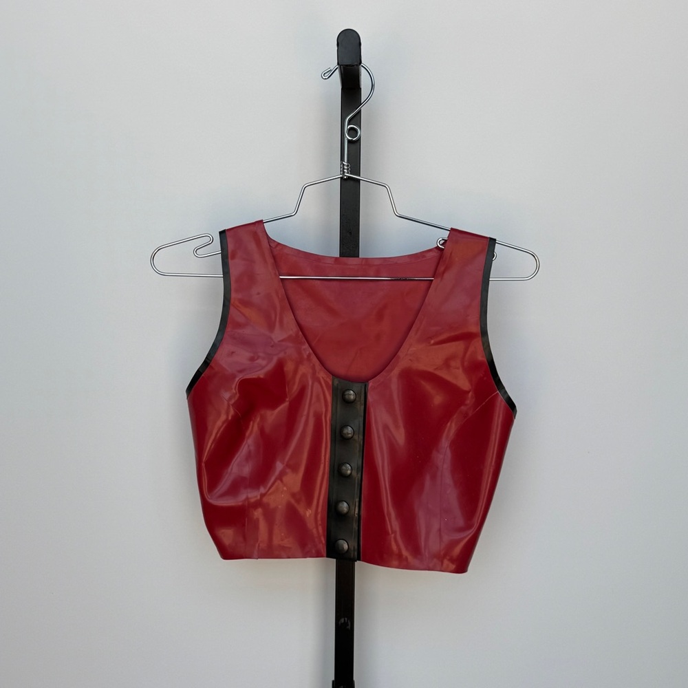 Red latex rubber red black snap button crop top tank top Small